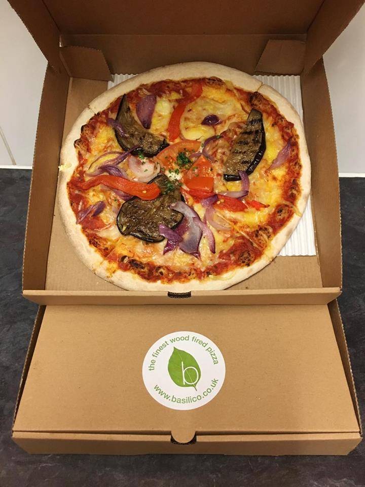 Vegan 'Vegetarian' Pizza from Basilico, Tower Bridge, London